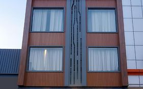 Hotel Downtown By Quadis - Sector 15 Noida